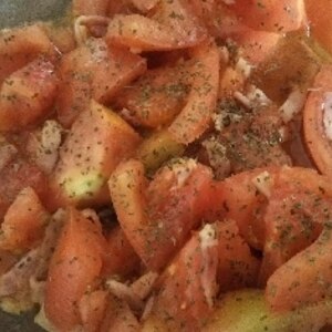 塩糀のトマトマリネで腸活